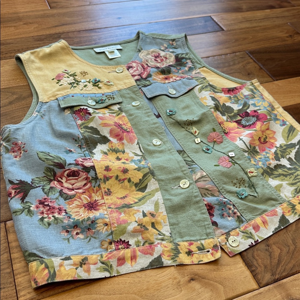Susan Bristol cottage core mixed media floral linen cotton vest - Picture 4 of 5